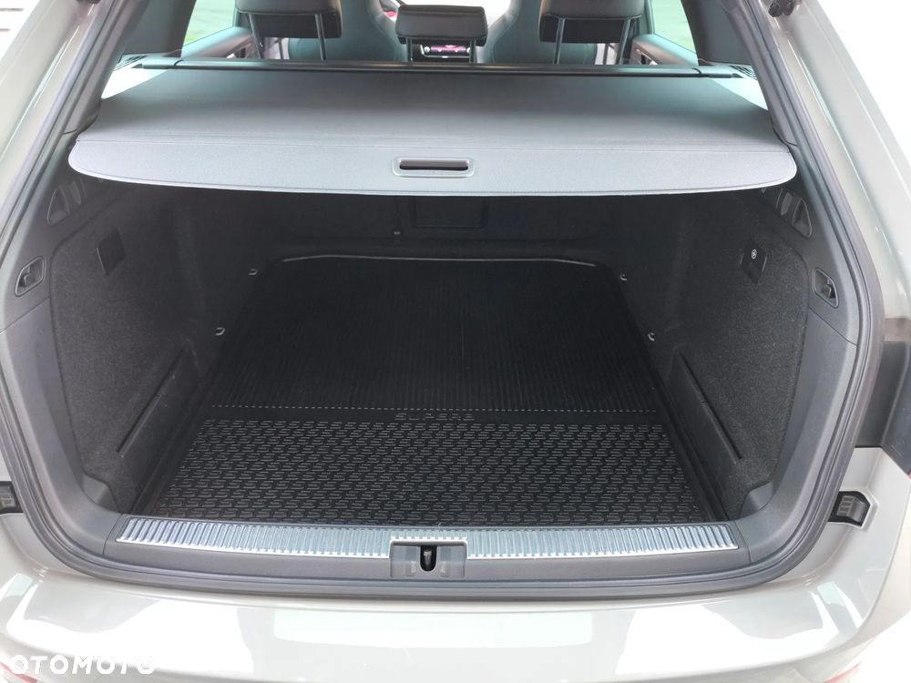 Skoda Superb 2.0 TDI SCR Sportline DSG - 34