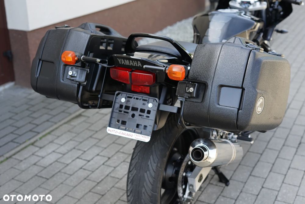 Yamaha FZS - 7