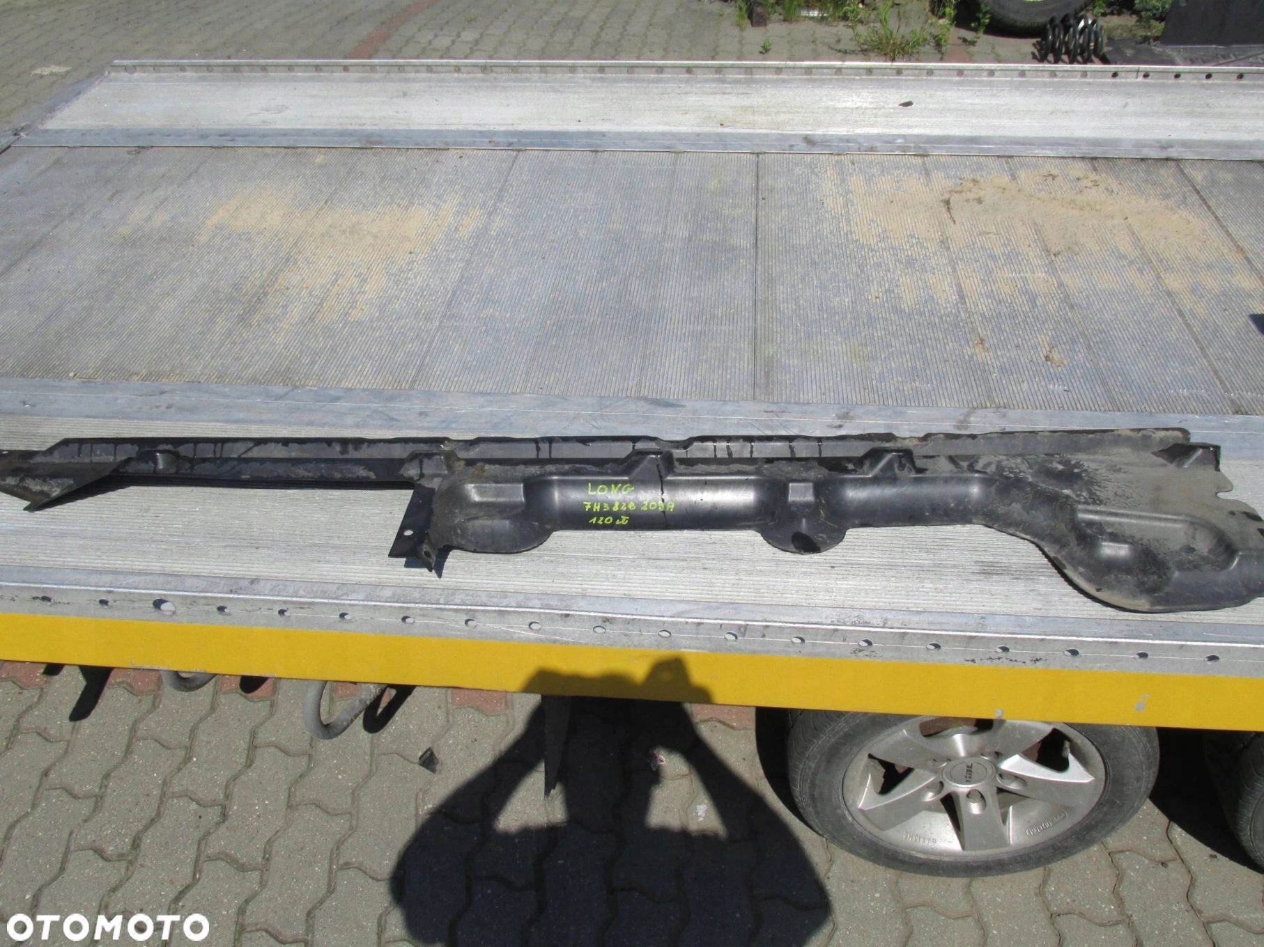 VW T5 LONG osłona płyta podwozia 7H3828209A - 1