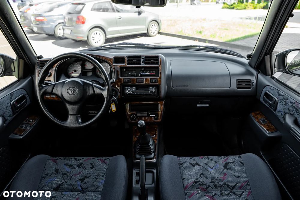 Toyota RAV4 2.0 Special - 5
