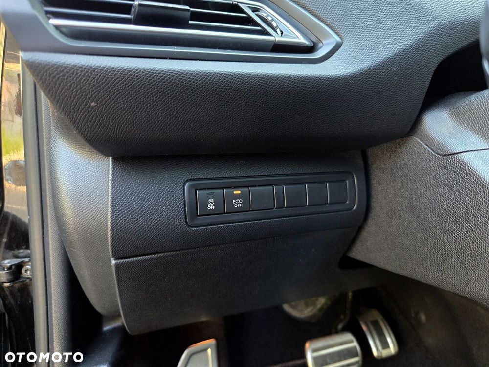 Peugeot 308 BlueHDi 120 EAT6 Stop & Start GT-Line Edition - 17