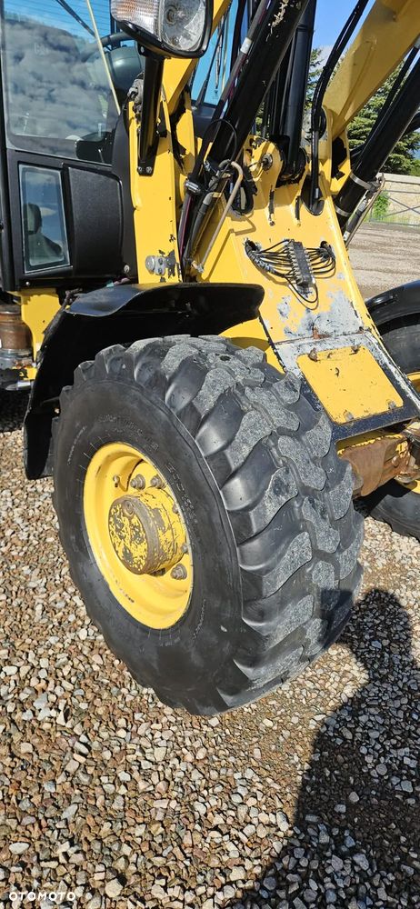 Caterpillar 906M - 16