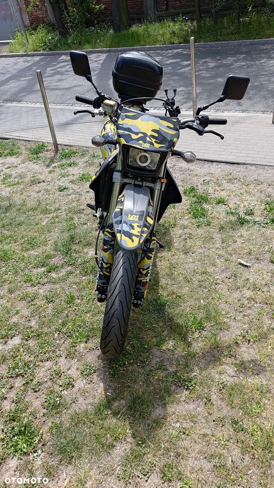 Suzuki DR-Z - 12