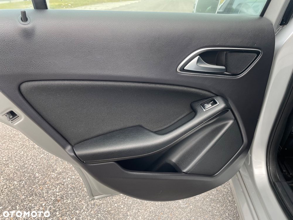 Mercedes-Benz Klasa A 180 CDI (BlueEFFICIENCY) Style - 28