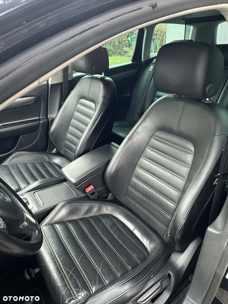 Volkswagen Passat 2.0 TDI 4Motion DSG BlueMotion Tech R-Line - 16