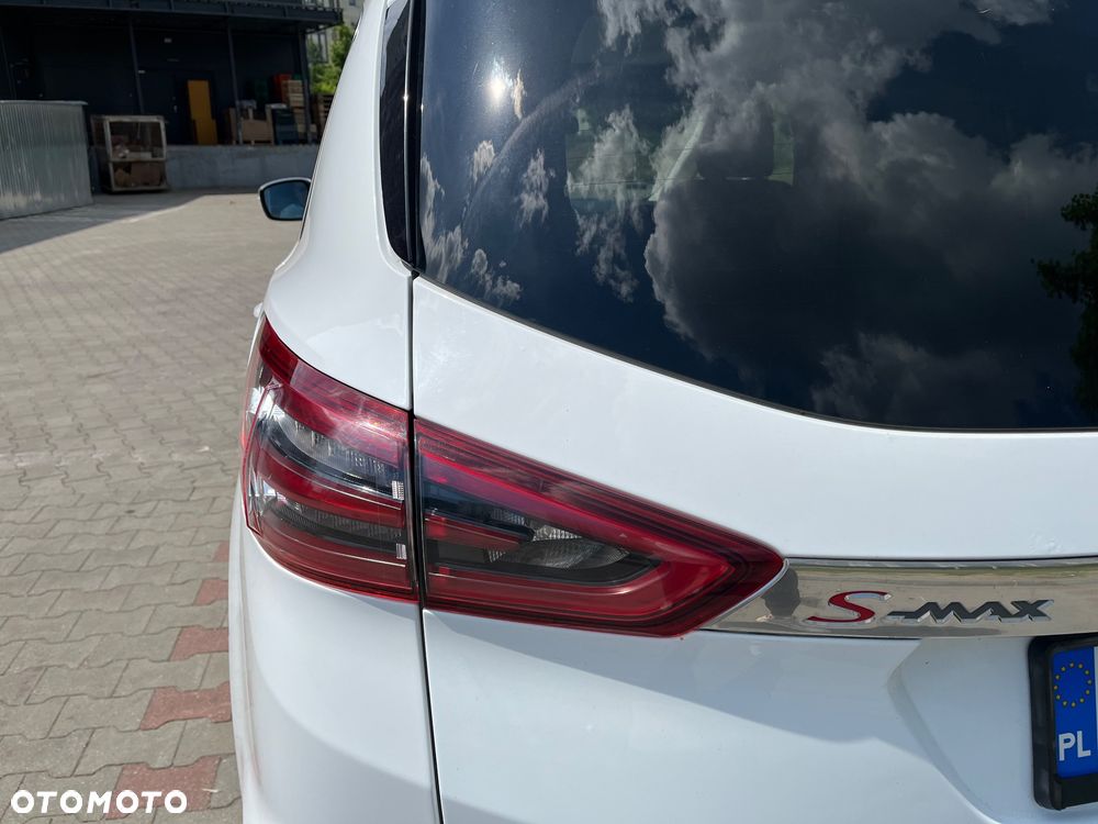 Ford S-Max 2.0 TDCi Titanium PowerShift - 13