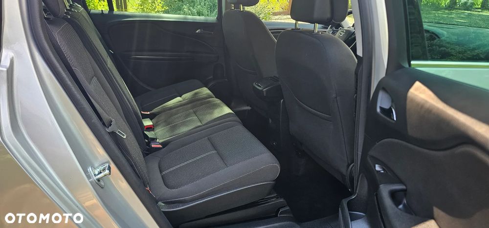 Opel Zafira - 12