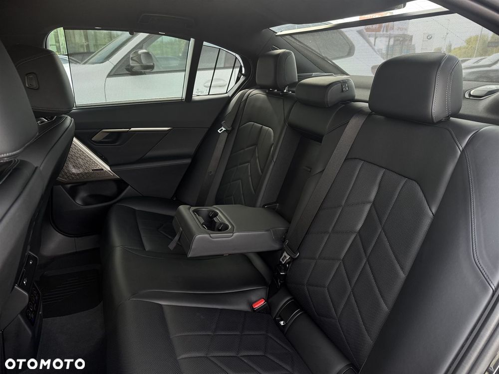 BMW Seria 5 - 23