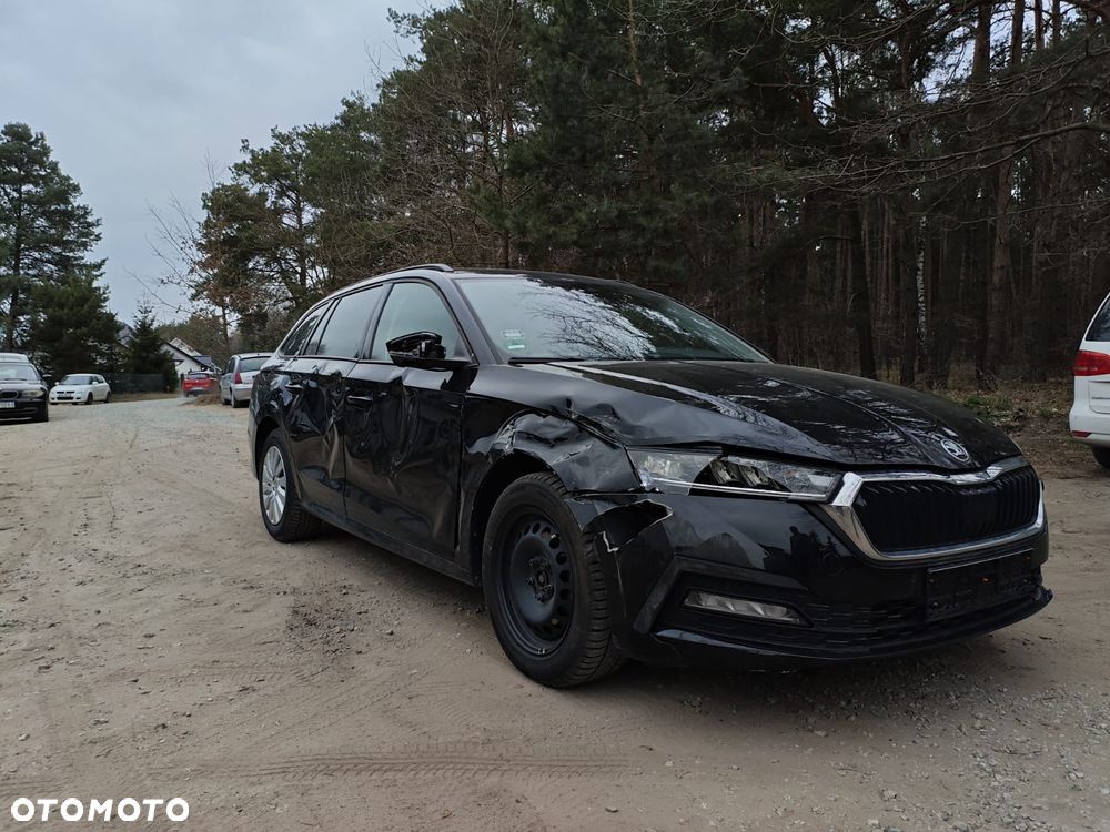 Skoda Octavia 1.5 TSI e-TEC DSG Exclusive - 2