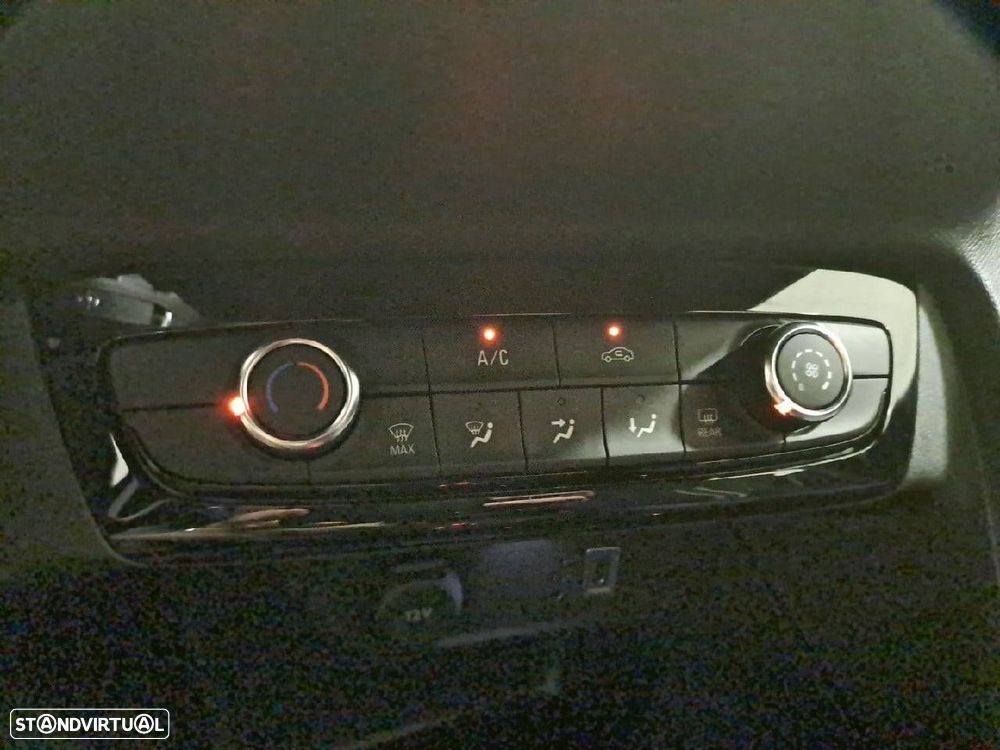 Opel Corsa 1.2 T Hybrid GS eDCT - 24