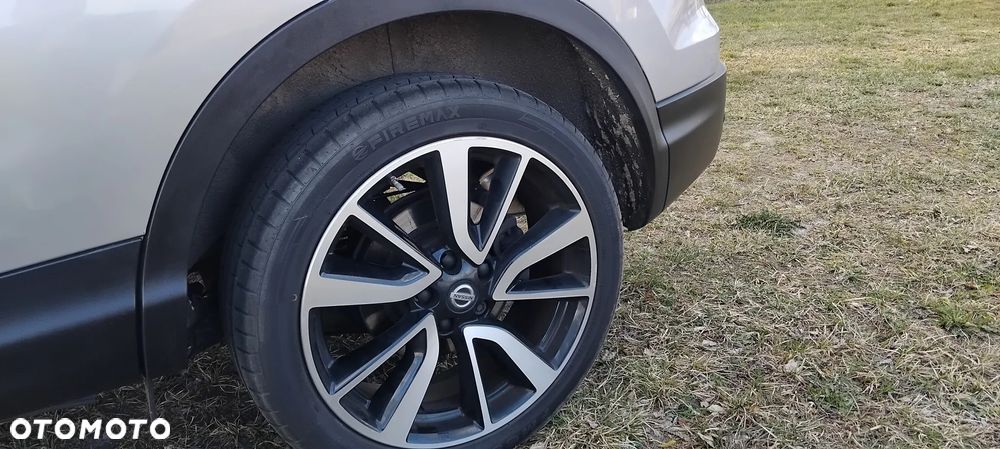 Nissan Qashqai 1.5 dCi Tekna+ - 9