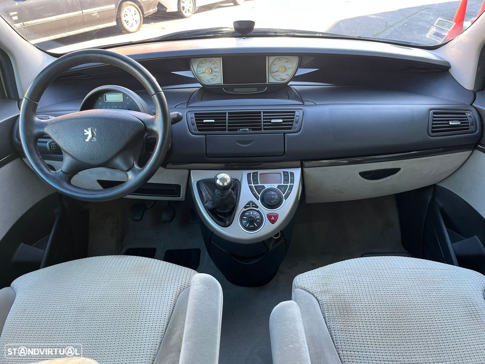 Peugeot 807 HDi 135 Family - 8