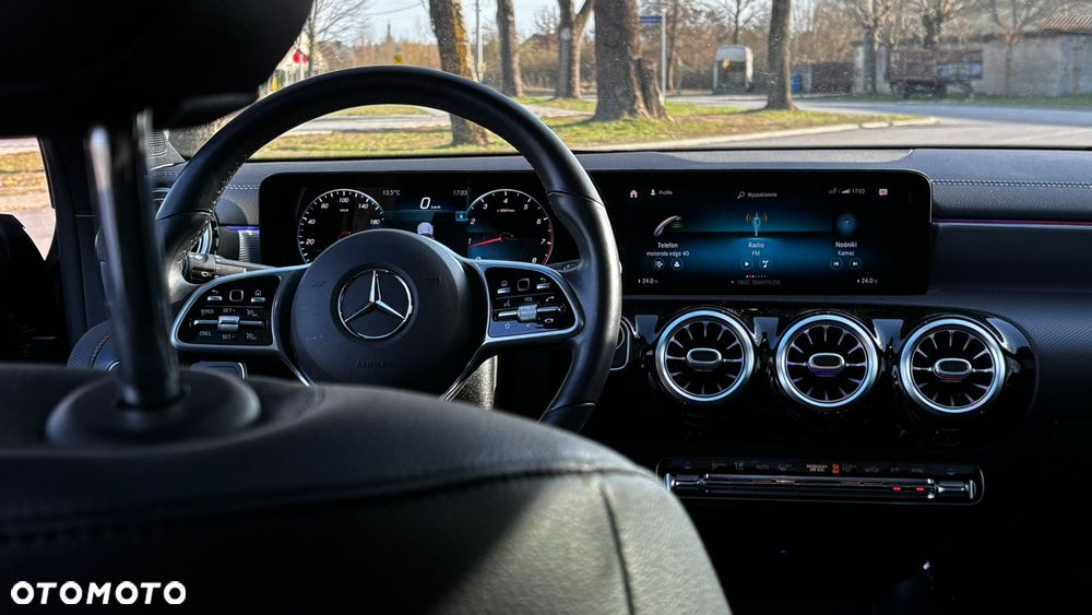 Mercedes-Benz CLA - 14