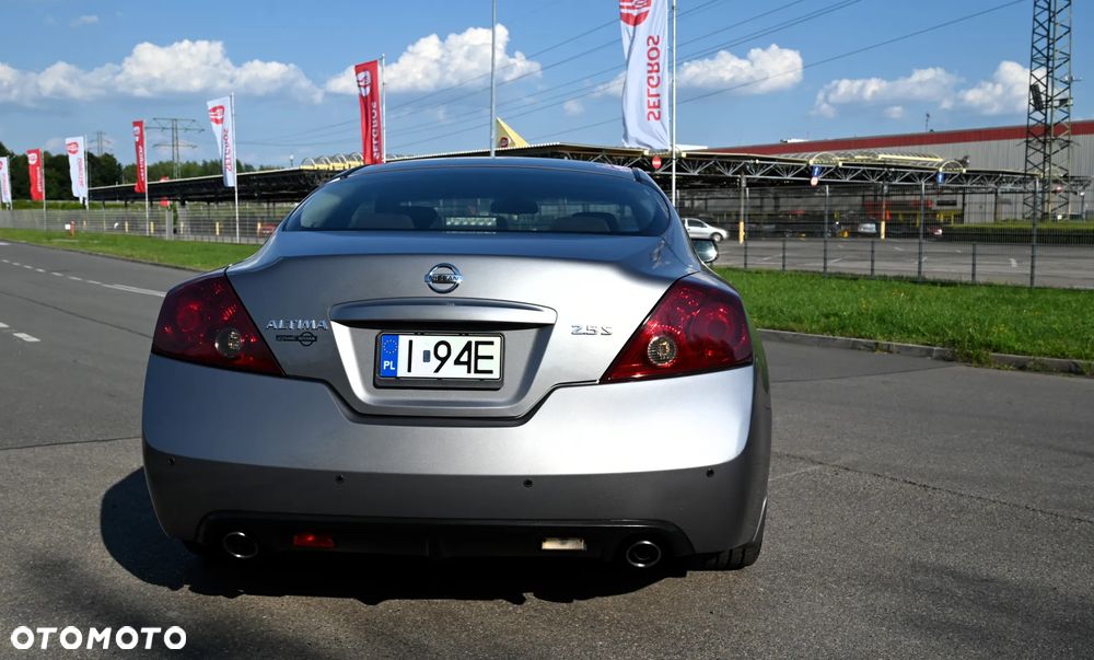 Nissan Altima - 15