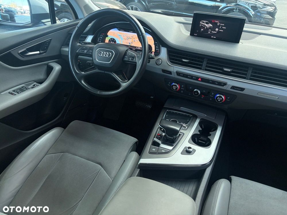 Audi Q7 - 19
