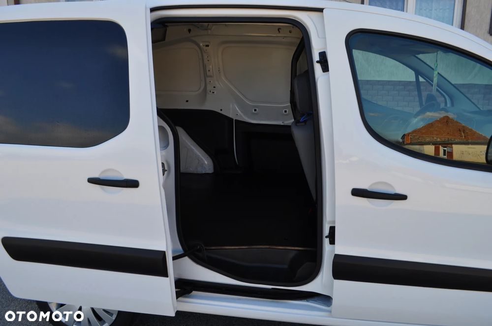 Citroën BERLINGO II - 13
