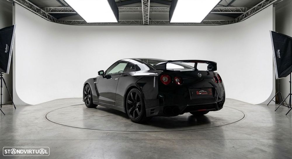 Nissan GT-R 3.8 V6 Black Edition - 5