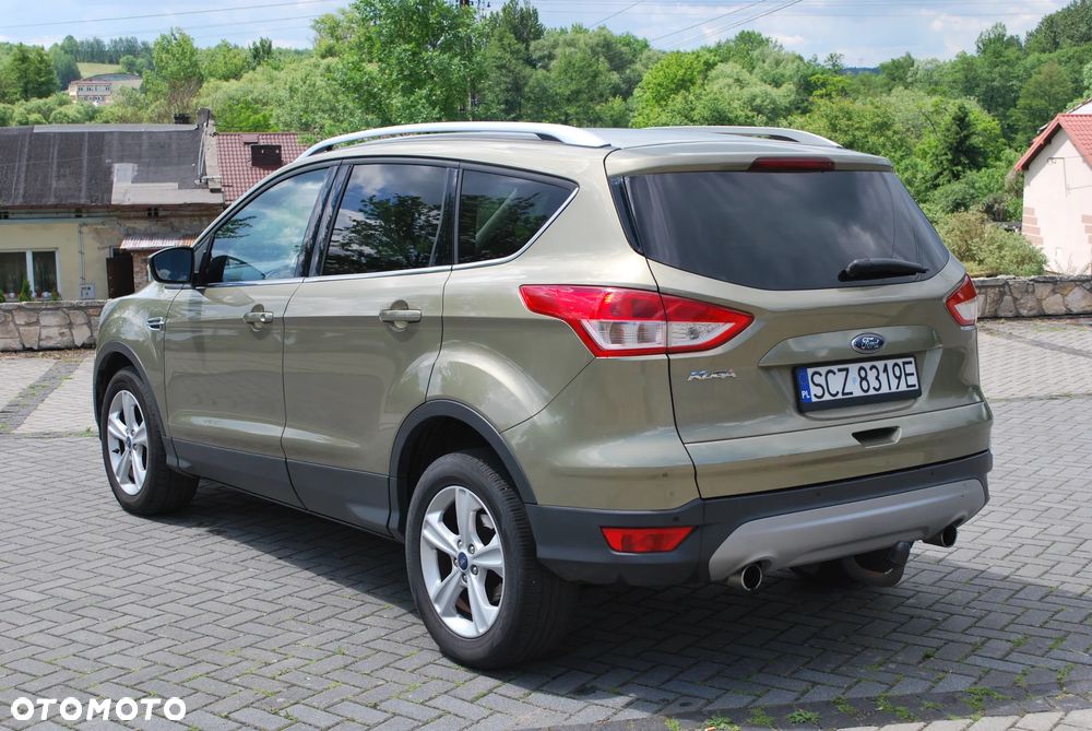 Ford Kuga 2.0 TDCi 2x4 Titanium - 5