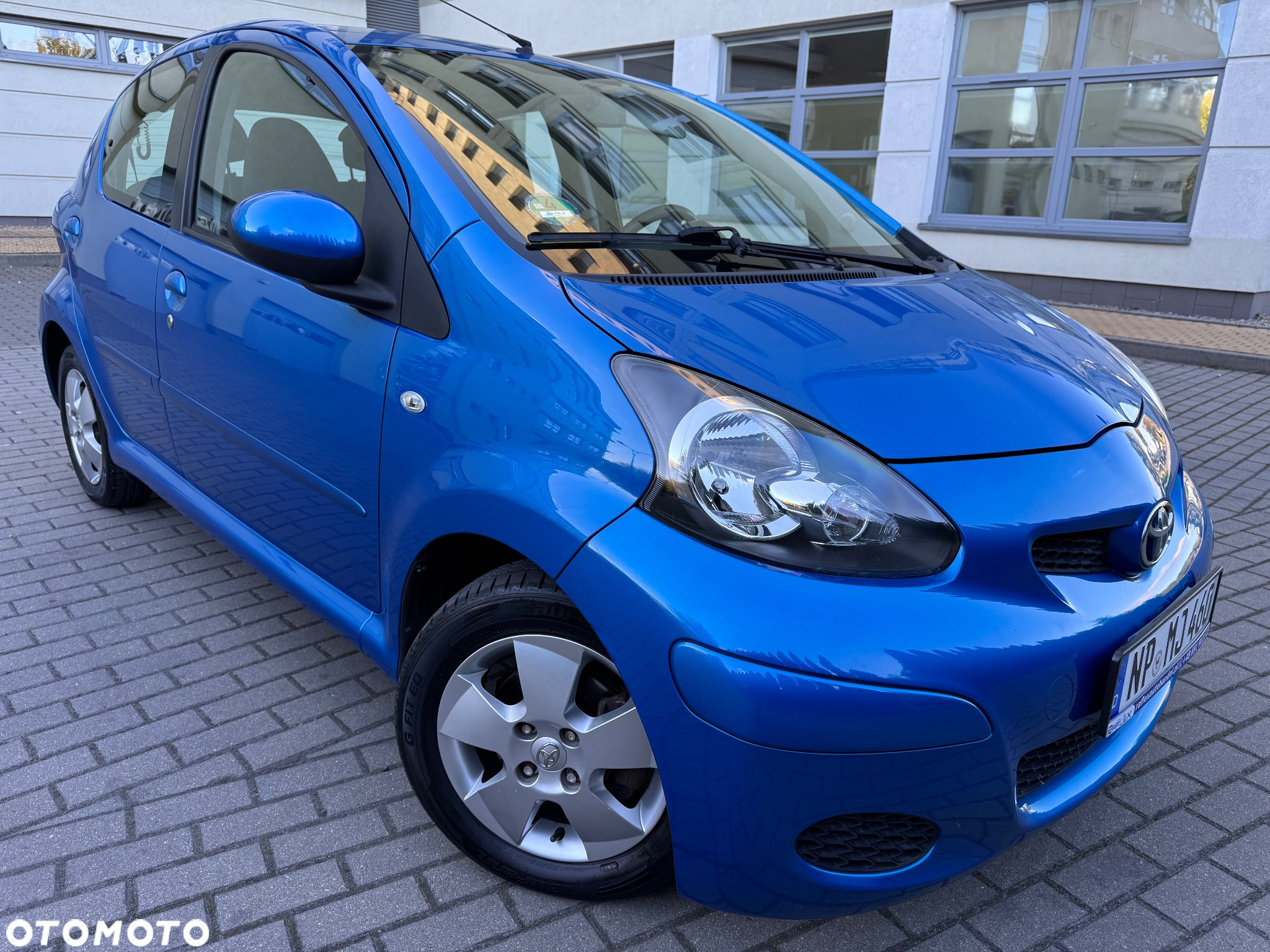 Toyota Aygo 1.0 VVT-i Sol MM - 2