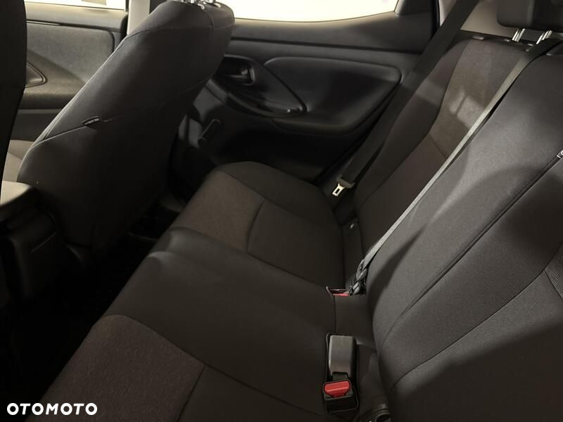 Toyota Yaris - 20