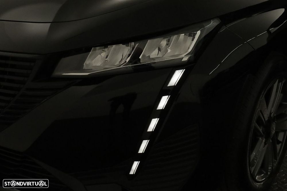 Peugeot 308 1.2 PureTech Allure EAT8 - 6