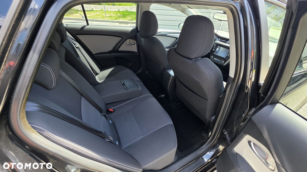 Toyota Avensis Touring Sports 2.0 D-4D Business Edition - 7