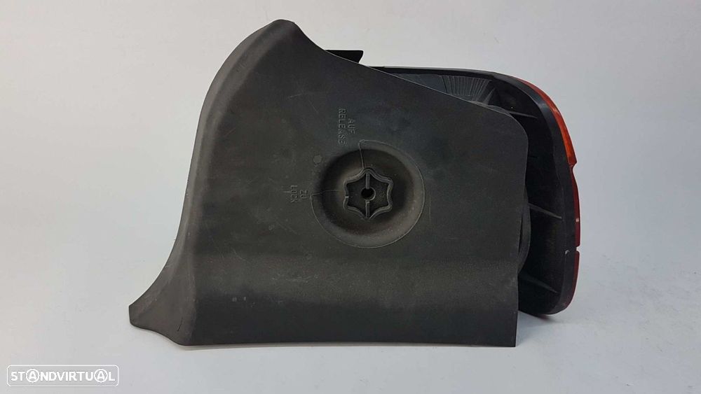 FAROLIM TRASEIRO ESQUERDO BMW SERIE 3 BERLINA (E36) 316I - 3