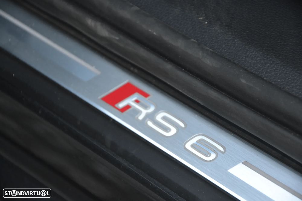 Audi RS6 Avant 4.0 TFSI quattro Tiptronic - 13