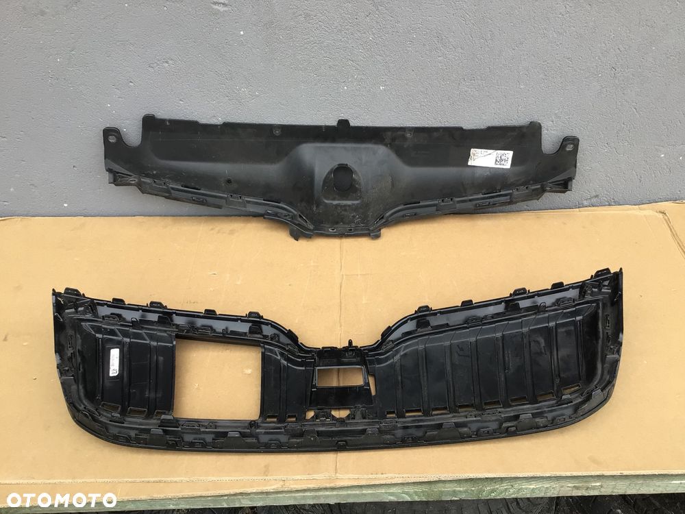 Grill Atrapa Skoda SuperB lll 3Lift - 3