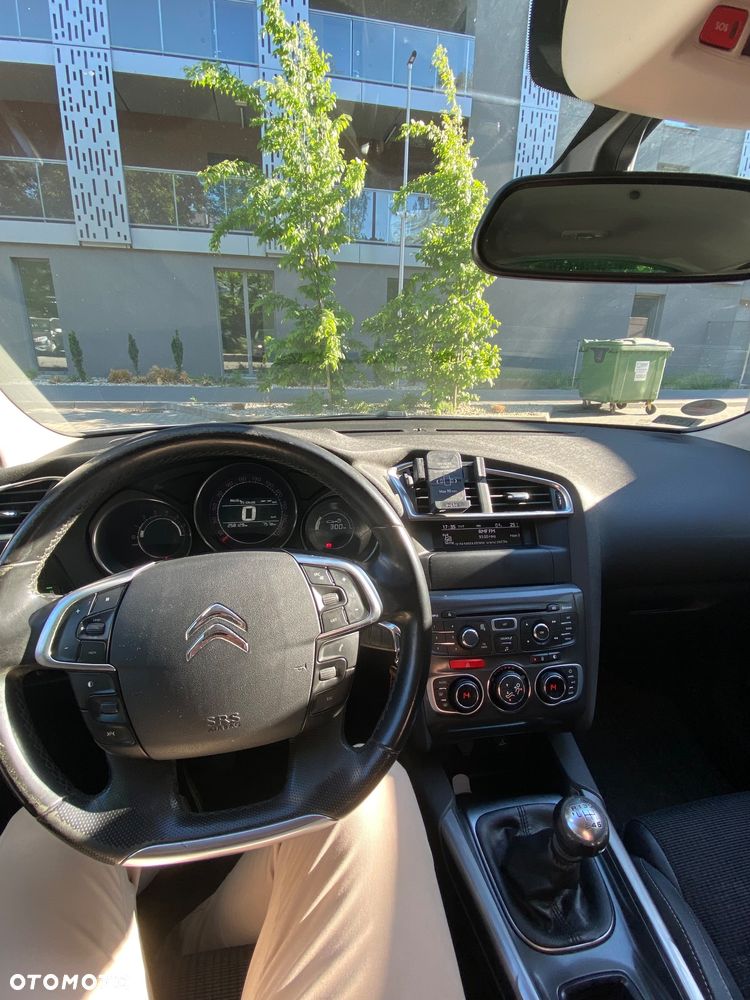 Citroën C4 e-HDi 110 Exclusive - 5