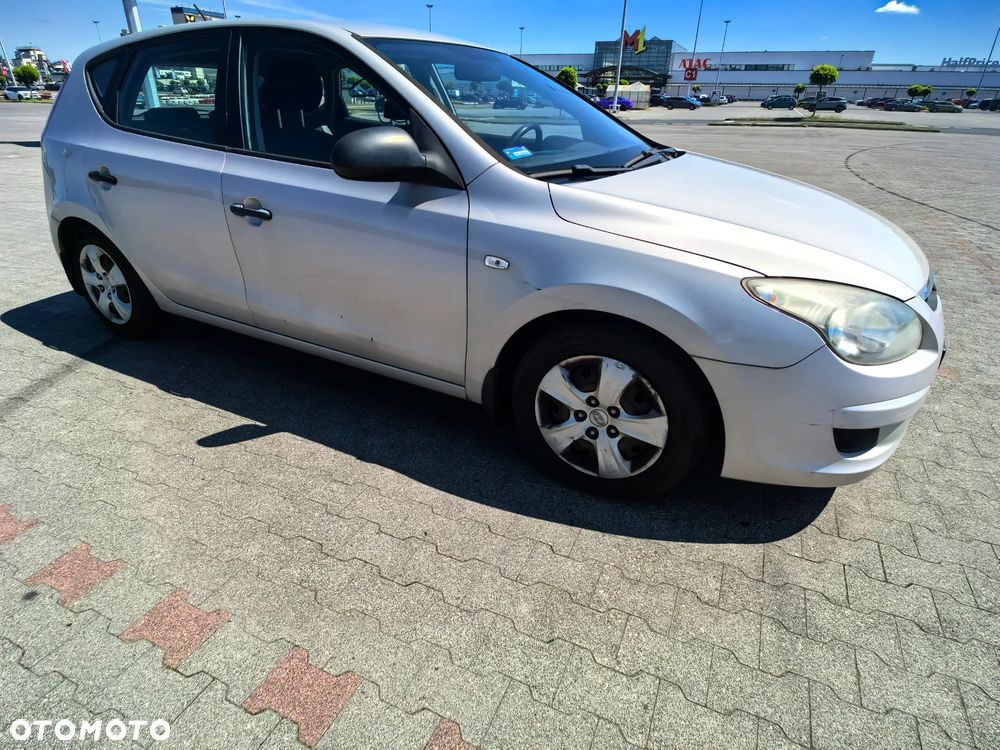 Hyundai i30 1.4 Classic + - 3