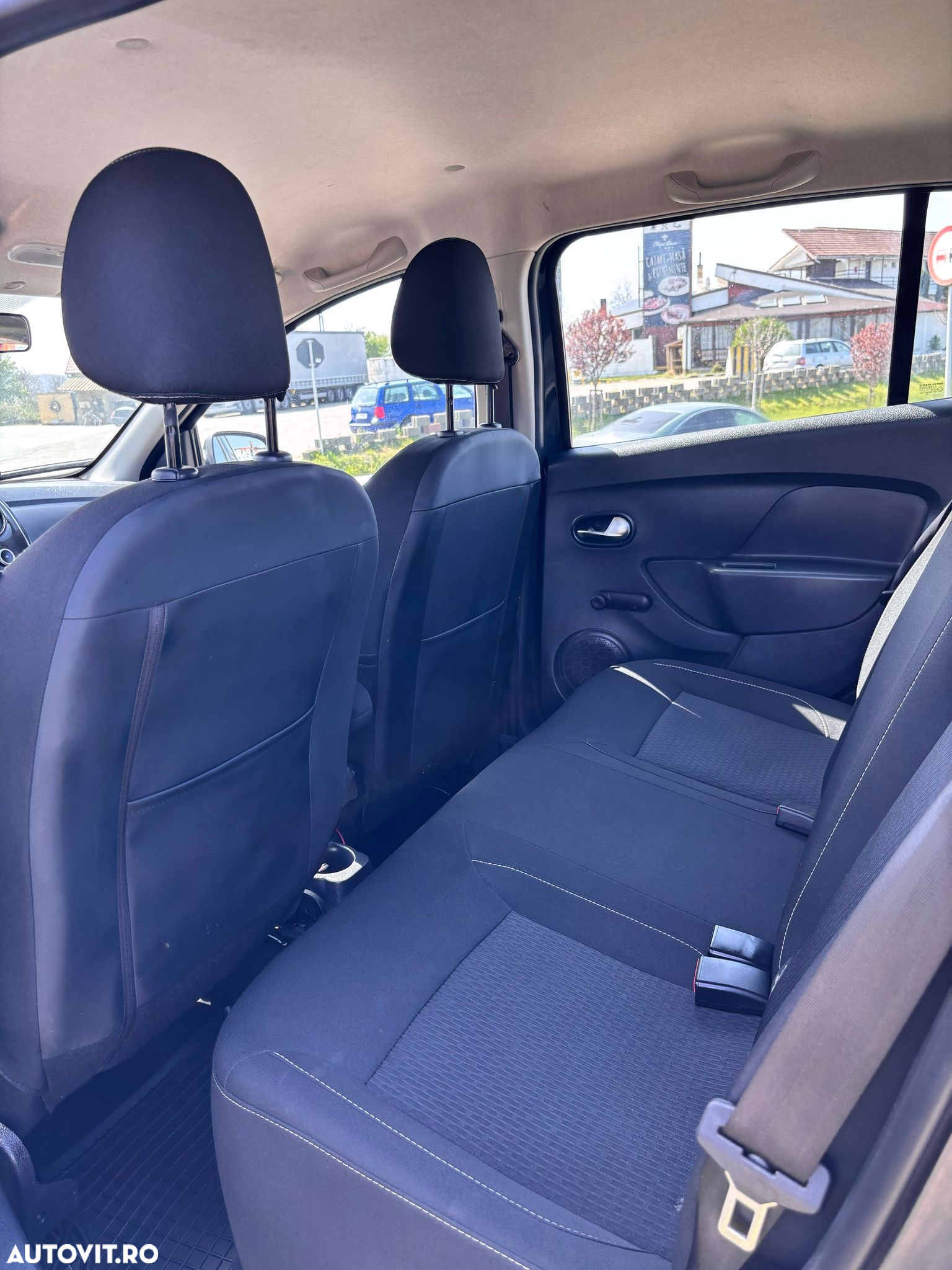 Dacia Sandero - 7