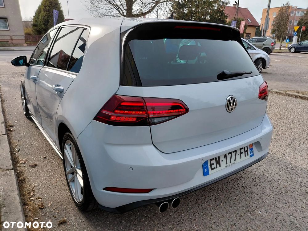 Volkswagen Golf - 10