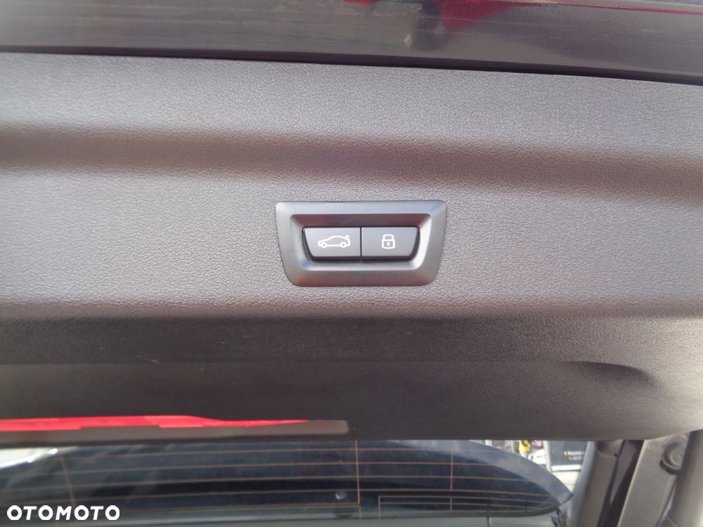 BMW iX1 eDrive20 xLine - 10