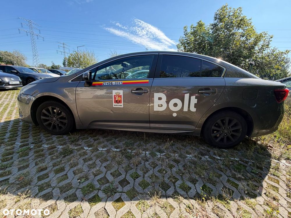 Toyota Avensis 1.8 Active MS - 4