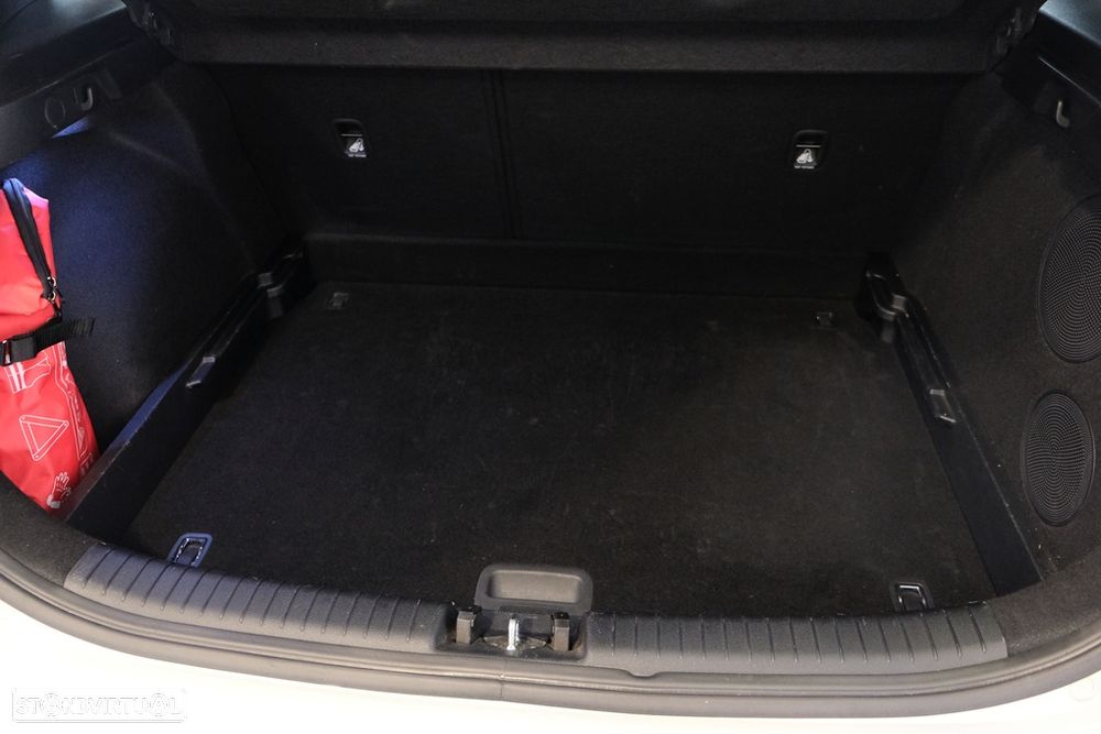 Kia Ceed 1.4 T-GDI GT Line 7DCT - 25