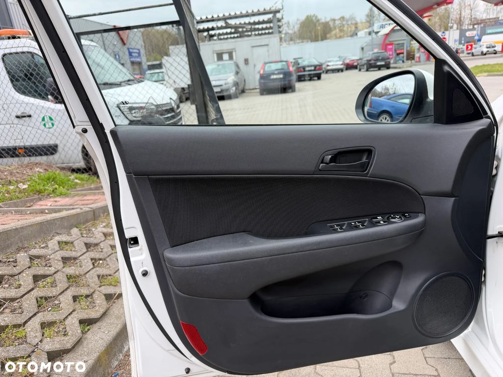 Hyundai i30 1.4 Comfort - 18