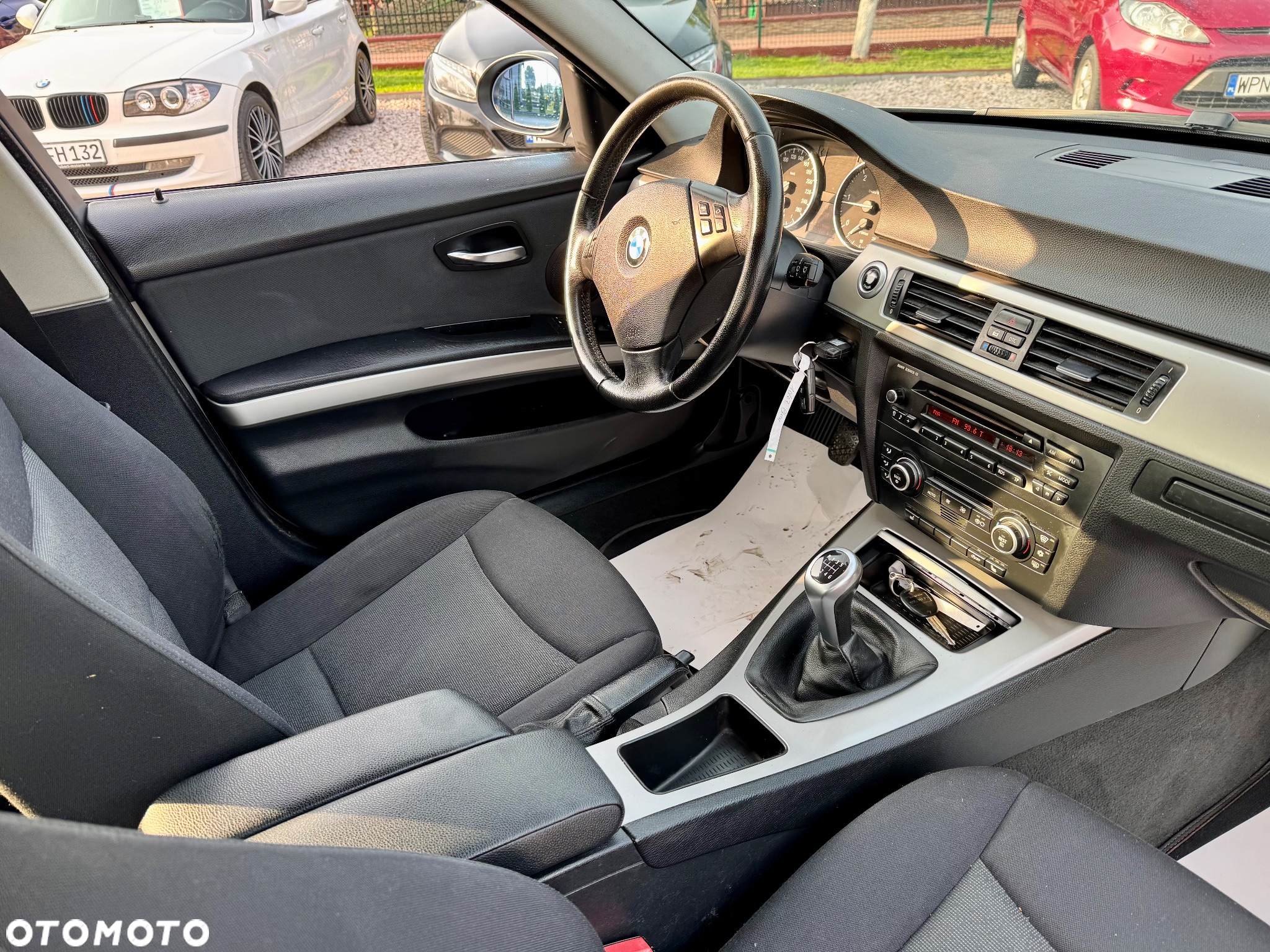 BMW Seria 3 318d - 4
