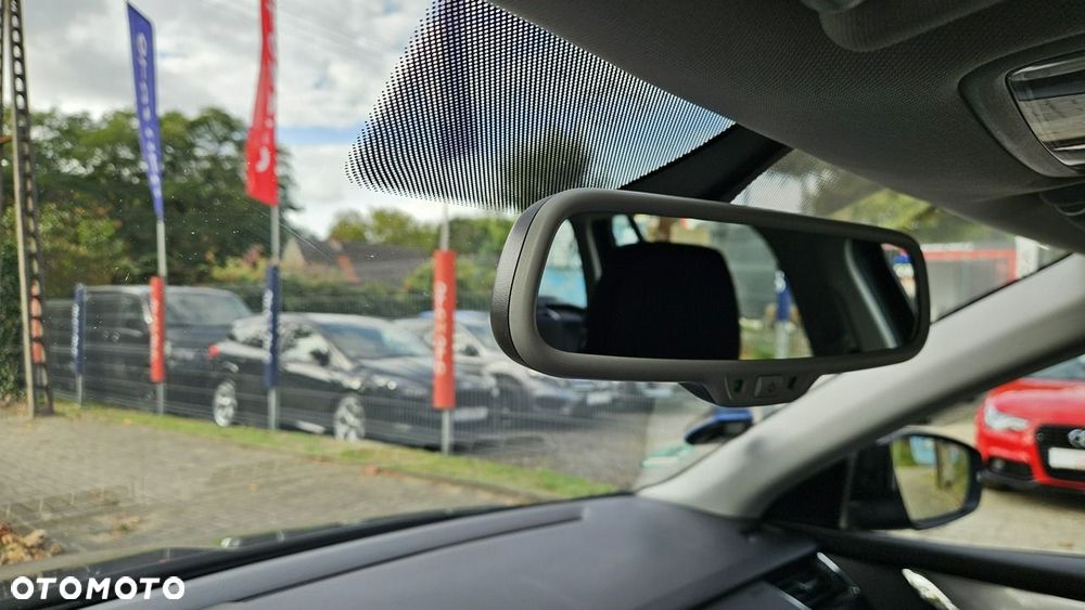 Skoda Octavia 1.6 TDI Ambiente DSG - 34