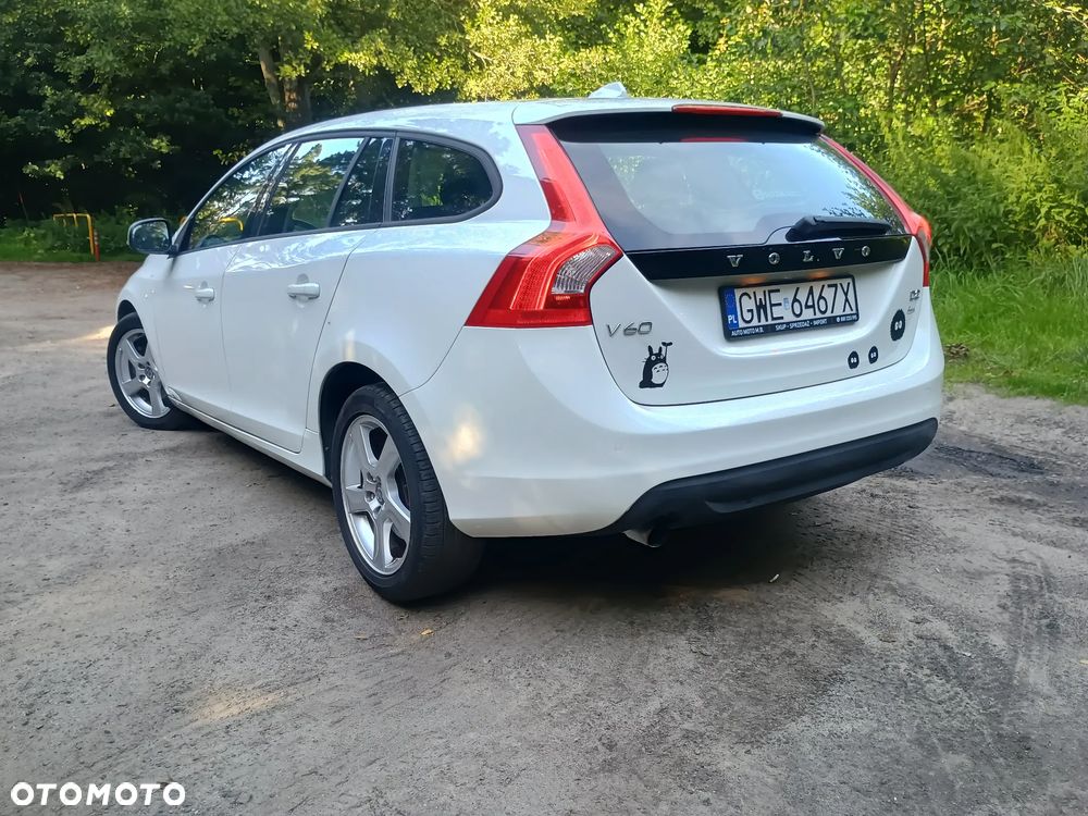 Volvo V60 D2 Kinetic - 4