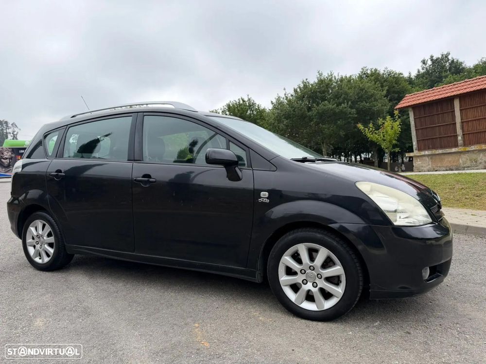 Toyota Corolla Verso - 3