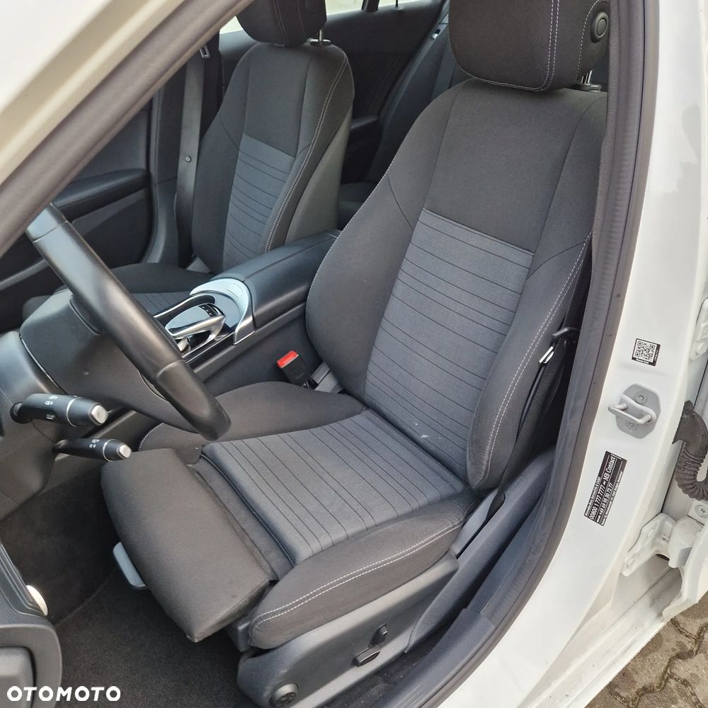 Mercedes-Benz Klasa C 200 (BlueTEC) d Avantgarde - 12