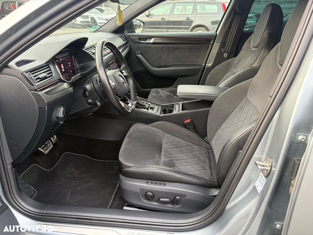 Skoda Superb 2.0 TDI DSG Sportline - 15