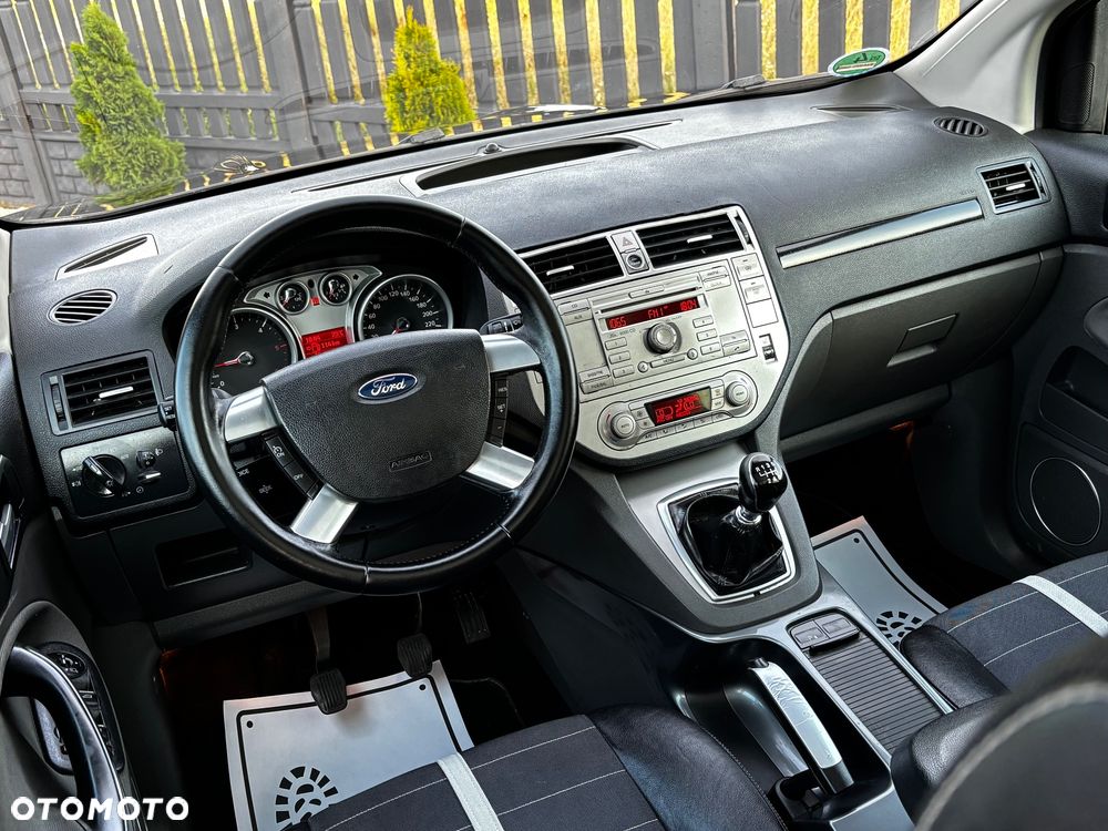 Ford Kuga 2.0 TDCi 4x4 Trend - 25