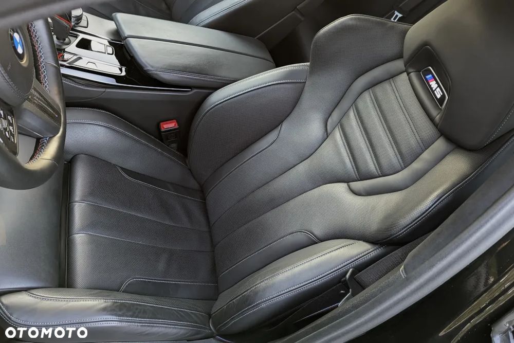 BMW M5 Competition - 22