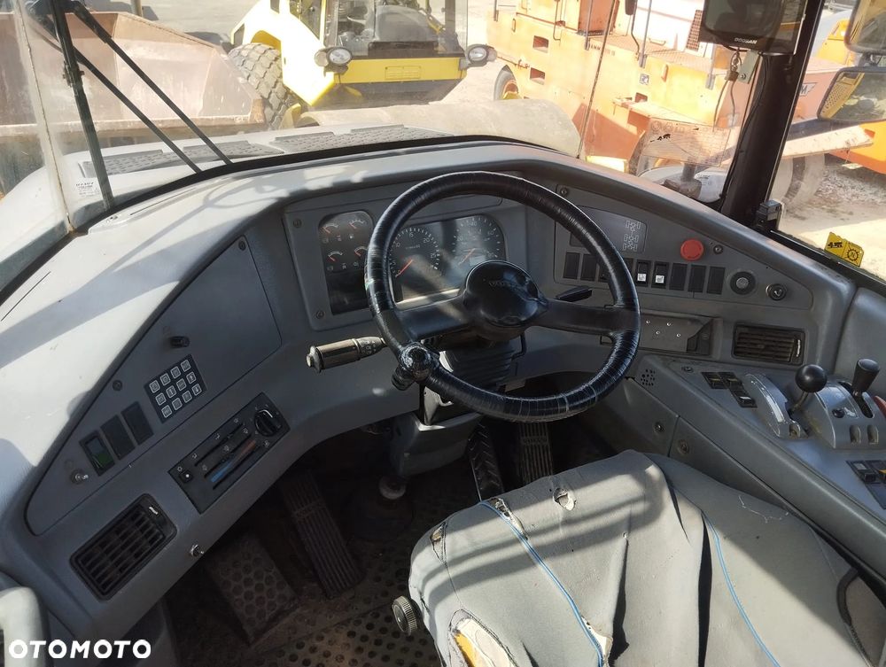 Volvo A25D - 6
