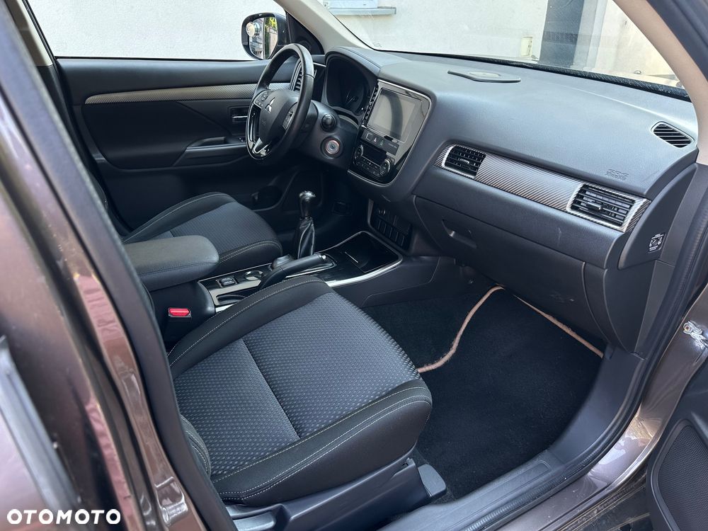 Mitsubishi Outlander 2.0 City Style 2WD - 8