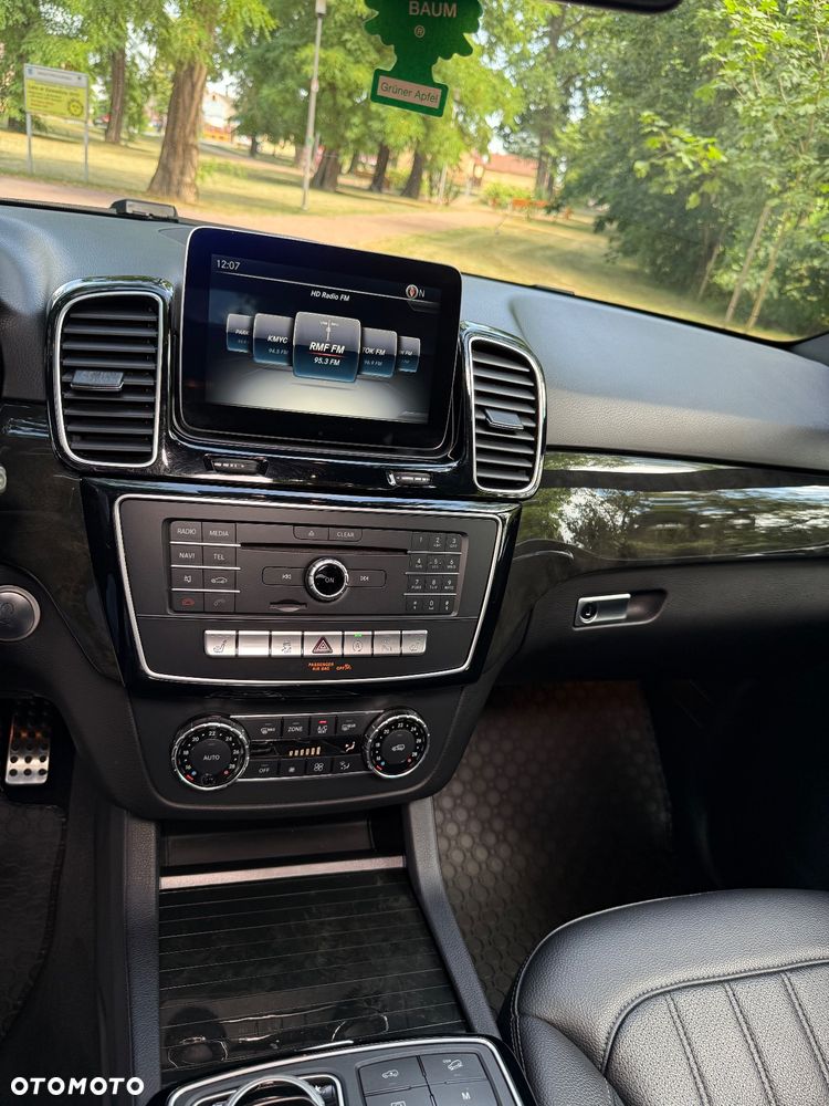 Mercedes-Benz GLE 350 d 4-Matic - 33