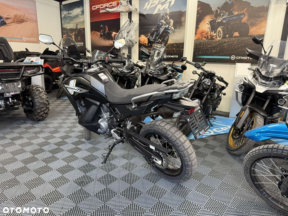 CFMoto MT - 6