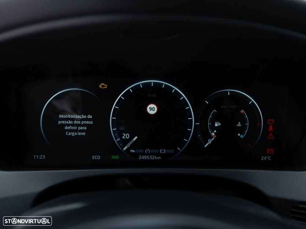Jaguar F-Pace - 21